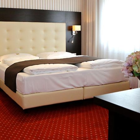 Hotel Herbst Берлин Екстериор снимка