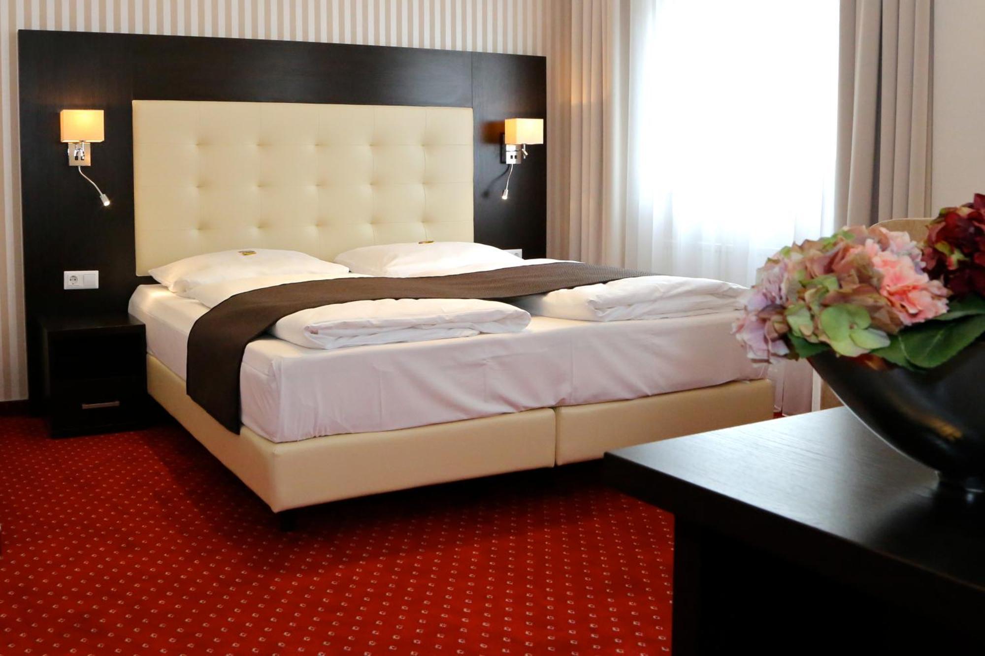 Hotel Herbst Берлин Екстериор снимка